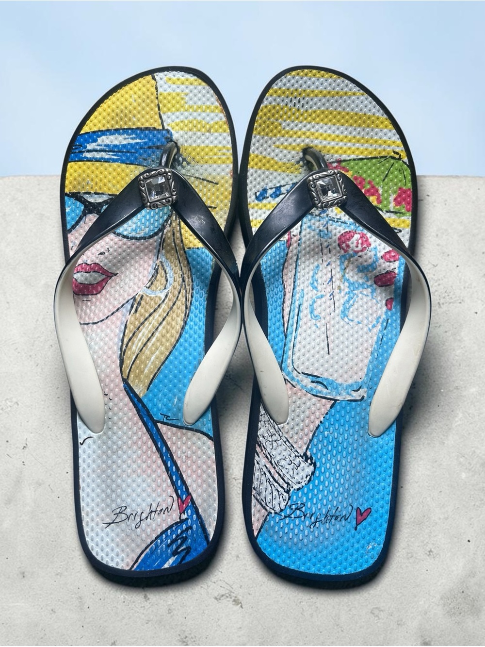 Brighton Women's Blue Graphic Flip Flop Sandals Size 9 platform